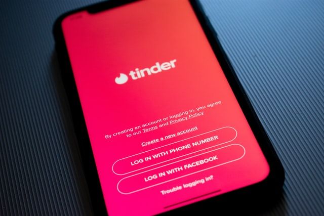 Fire, travel restrictions implemented in Manitoba amid tinder-dry conditions
