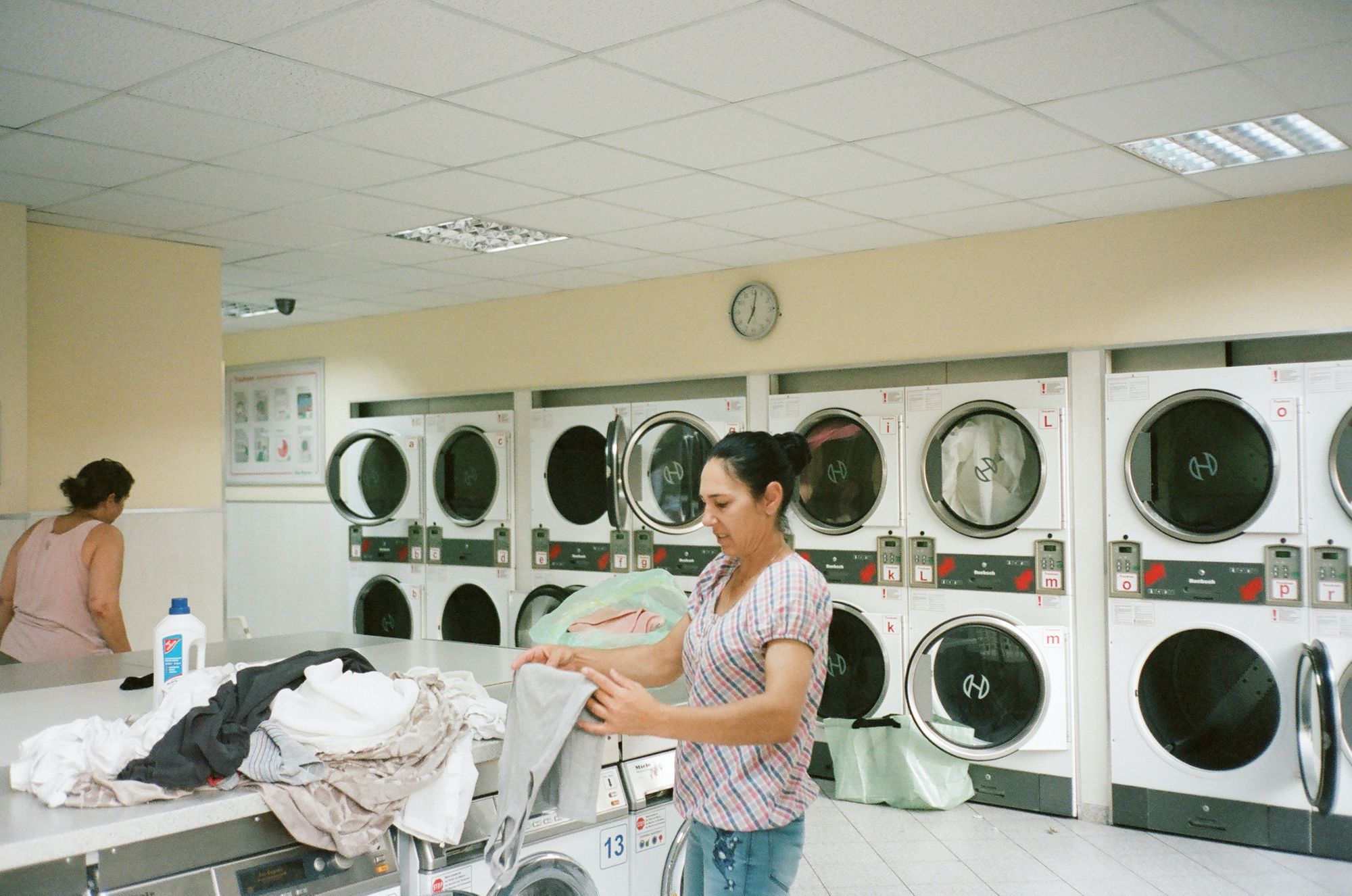 Is Owning a Laundromat Profitable? The Pros & Cons of Owning a Laundromat